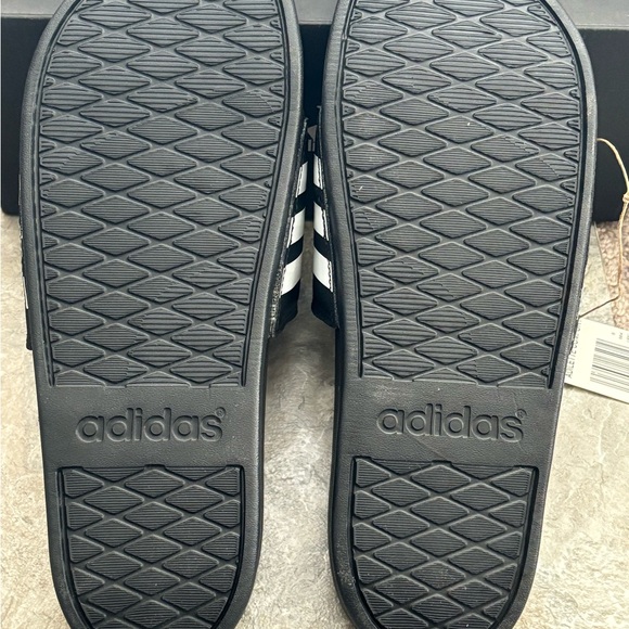 Adidas Adilette Comfort Women’s Slide Black Sandals - Picture 4 of 5